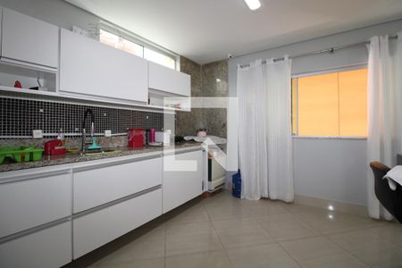 Casa à venda com 280m², 3 quartos e 4 vagasCozinha
