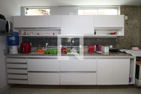 Casa à venda com 280m², 3 quartos e 4 vagasCozinha