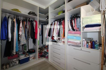 Casa à venda com 280m², 3 quartos e 4 vagasCloset da Suíte 1
