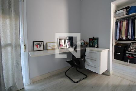 Casa à venda com 280m², 3 quartos e 4 vagasQuarto 2 (suíte)