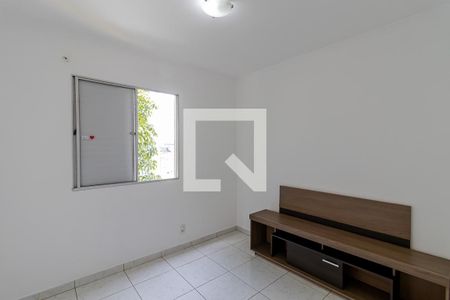 Quarto 2 de apartamento para alugar com 2 quartos, 45m² em Vila Liviero, São Paulo