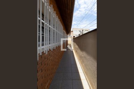 Casa para alugar com 140m², 3 quartos e 2 vagasCorredor