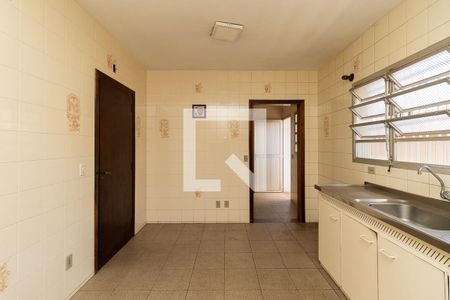 Casa para alugar com 140m², 3 quartos e 2 vagasCozinha