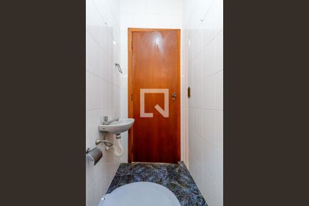 Casa para alugar com 180m², 3 quartos e 3 vagasBanheiro de Serviço