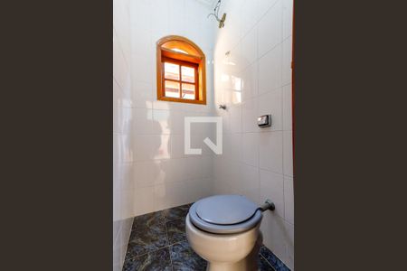 Casa para alugar com 180m², 3 quartos e 3 vagasBanheiro de Serviço