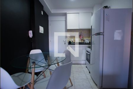 Sala/Cozinha de kitnet/studio à venda com 1 quarto, 35m² em Cambuci, São Paulo