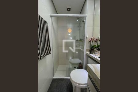 Apartamento à venda com 60m², 2 quartos e 2 vagas Apartamento à venda com 60m², 2 quartos e 2 vagasBanheiro do Quarto 2
