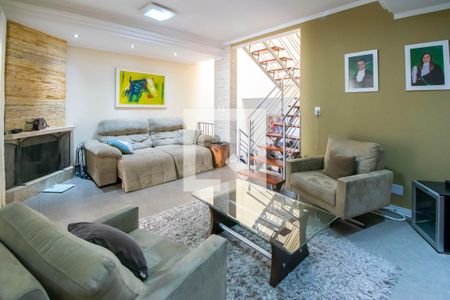 Sala de casa à venda com 4 quartos, 300m² em Medianeira, Porto Alegre