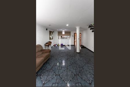 Sala de casa para alugar com 2 quartos, 150m² em Jardim Iva, São Paulo