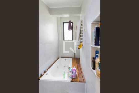 Casa de condomínio à venda com 140m², 4 quartos e 2 vagasBanheiro da Suíte 4