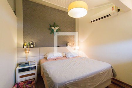 Casa de condomínio à venda com 140m², 4 quartos e 2 vagasSuíte 4