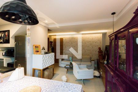 Casa de condomínio à venda com 140m², 4 quartos e 2 vagasSala