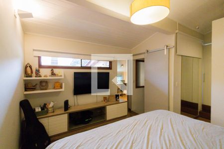 Casa de condomínio à venda com 140m², 4 quartos e 2 vagasSuíte 4