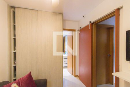 Casa de condomínio à venda com 140m², 4 quartos e 2 vagasSuíte 2