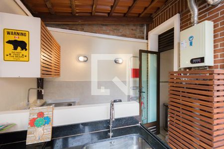 Casa de condomínio à venda com 140m², 4 quartos e 2 vagasEspaço Gourmet