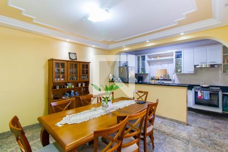 Casa à venda com 200m², 3 quartos e 4 vagasCozinha/Copa