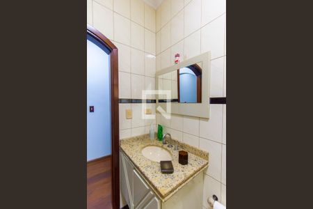 Casa à venda com 200m², 3 quartos e 4 vagasBanheiro 3