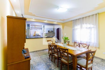 Casa à venda com 200m², 3 quartos e 4 vagasCozinha/Copa