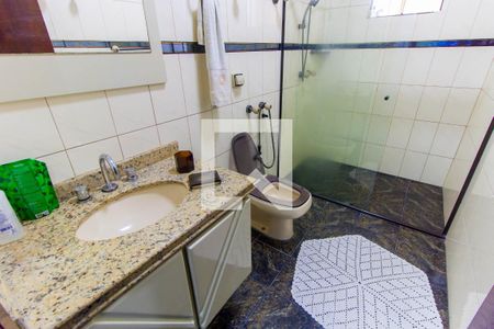 Casa à venda com 200m², 3 quartos e 4 vagasBanheiro 3