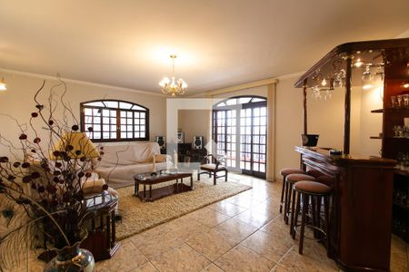 Sala de Estar de casa para alugar com 5 quartos, 747m² em Vila Curuçá, São Paulo