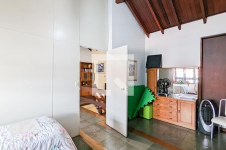 Casa à venda com 450m², 4 quartos e 6 vagasSótão