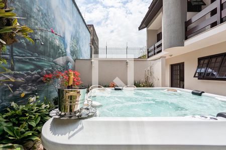 Casa à venda com 450m², 4 quartos e 6 vagasQuintal