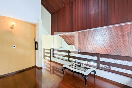 Casa à venda com 450m², 4 quartos e 6 vagasHall das suítes