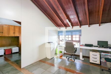 Casa à venda com 450m², 4 quartos e 6 vagasSótão