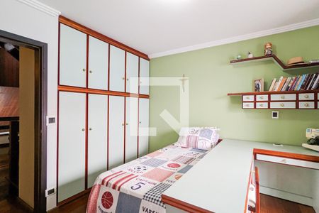 Casa à venda com 450m², 4 quartos e 6 vagasQuarto da suíte 2