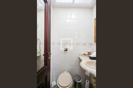 Casa à venda com 450m², 4 quartos e 6 vagasLavabo