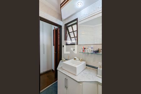 Casa à venda com 450m², 4 quartos e 6 vagasBanheiro da suíte 3