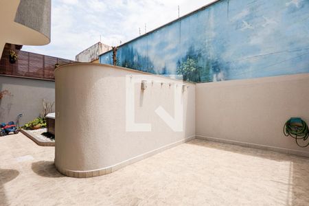 Casa à venda com 450m², 4 quartos e 6 vagasQuintal