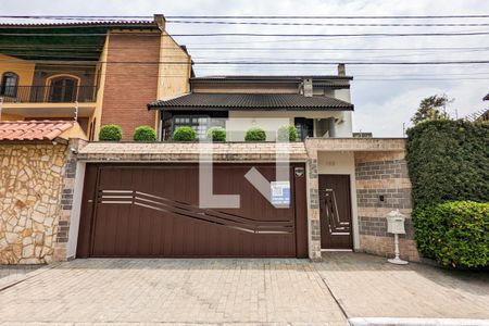 Casa à venda com 450m², 4 quartos e 6 vagasFachada