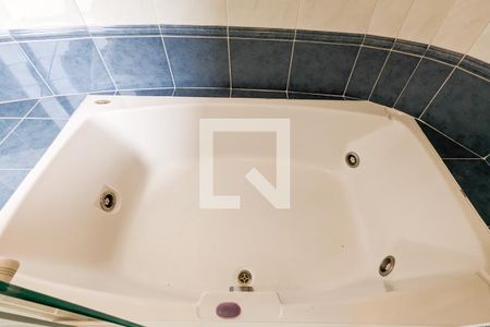 Casa à venda com 450m², 4 quartos e 6 vagasBanheiro da suíte 3