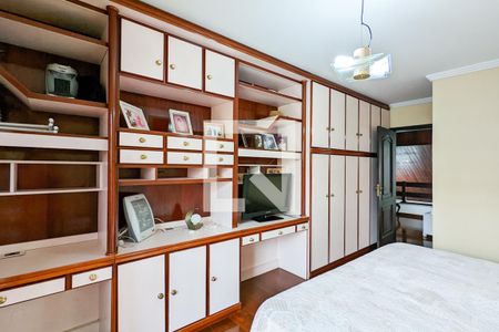 Casa à venda com 450m², 4 quartos e 6 vagasQuarto da suíte 1