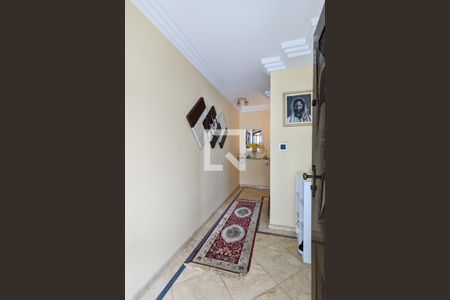 Casa à venda com 450m², 4 quartos e 6 vagasEntrada