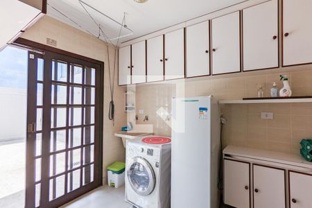 Casa à venda com 450m², 4 quartos e 6 vagasÁrea de serviço