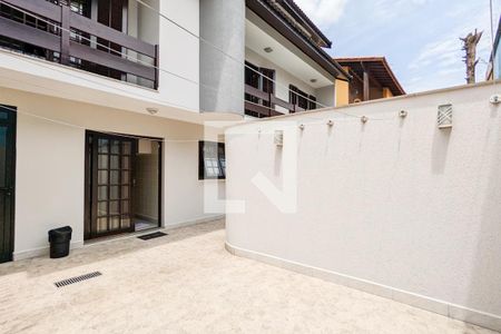 Casa à venda com 450m², 4 quartos e 6 vagasQuintal