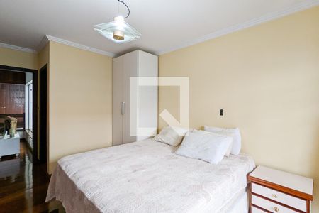 Casa à venda com 450m², 4 quartos e 6 vagasQuarto da suíte 1