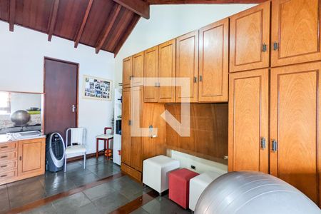 Casa à venda com 450m², 4 quartos e 6 vagasSótão