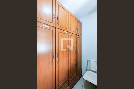 Casa à venda com 450m², 4 quartos e 6 vagasQuarto de serviço