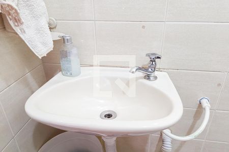 Casa à venda com 450m², 4 quartos e 6 vagasBanheiro de serviço