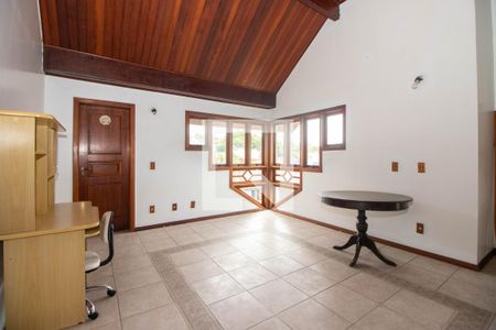 Casa à venda com 550m², 5 quartos e 3 vagasCobertura