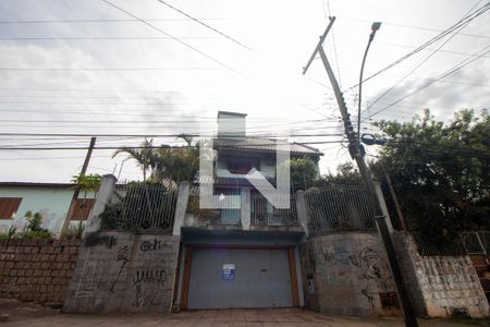 Casa à venda com 550m², 5 quartos e 3 vagasFachada