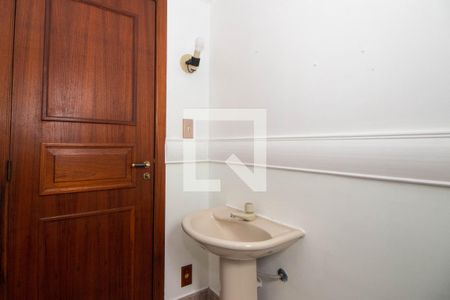 Casa à venda com 550m², 5 quartos e 3 vagasBanheiro Auxiliar