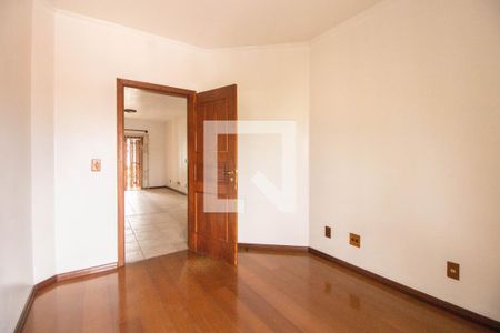 Casa à venda com 550m², 5 quartos e 3 vagasQuarto 2