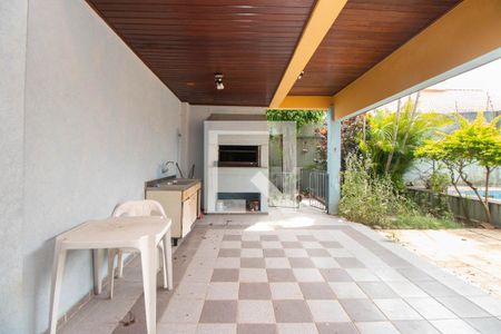 Casa à venda com 550m², 5 quartos e 3 vagasChurrasqueira