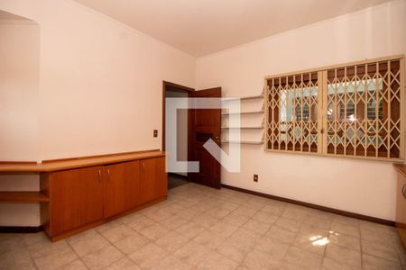 Casa à venda com 550m², 5 quartos e 3 vagasEscritório