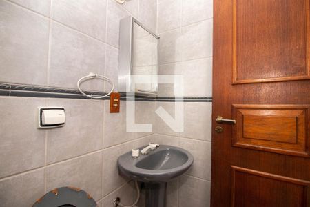 Casa à venda com 550m², 5 quartos e 3 vagasBanheiro Auxiliar 2