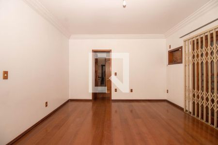 Casa à venda com 550m², 5 quartos e 3 vagasSuíte 2